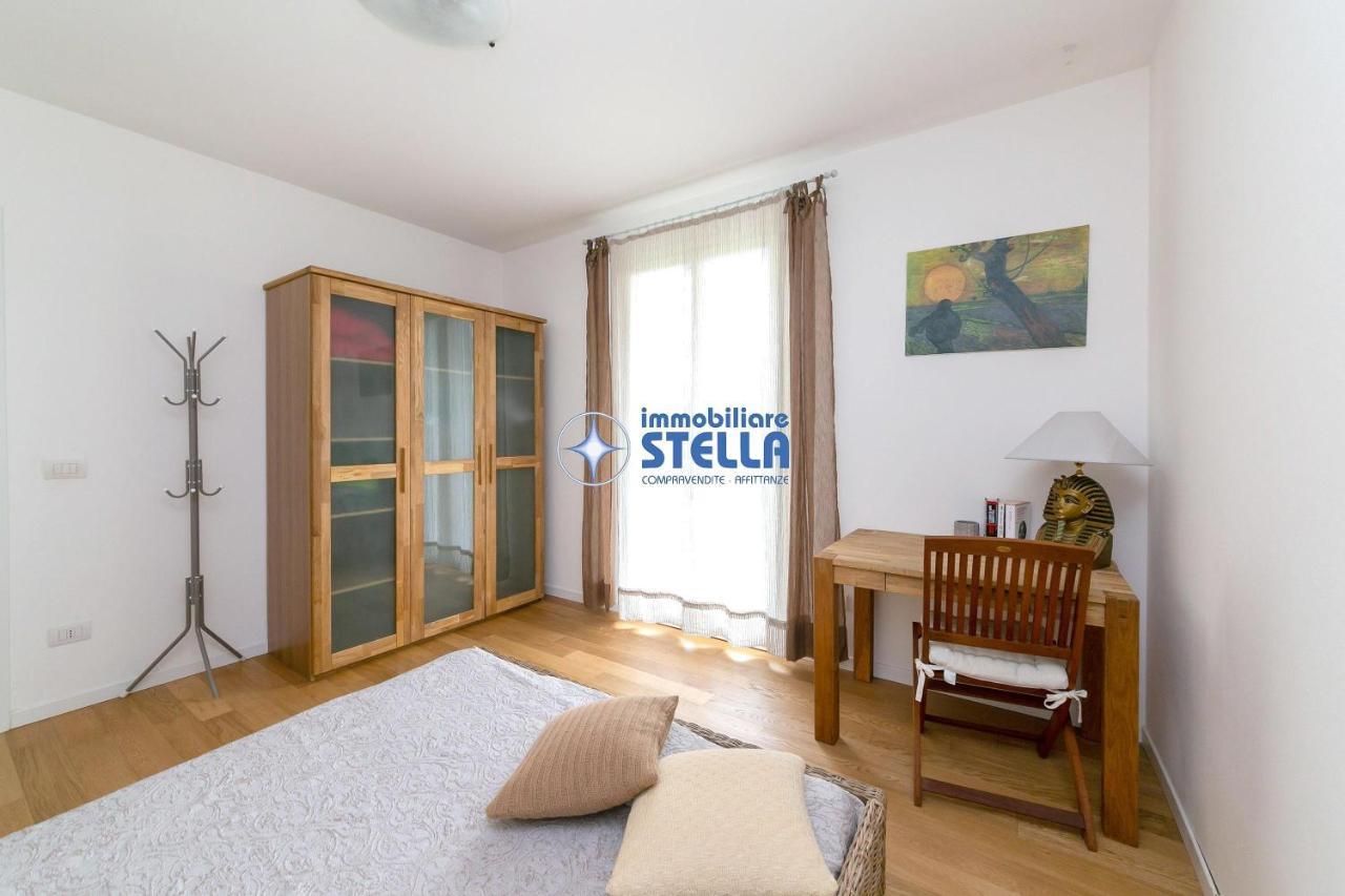 Stella