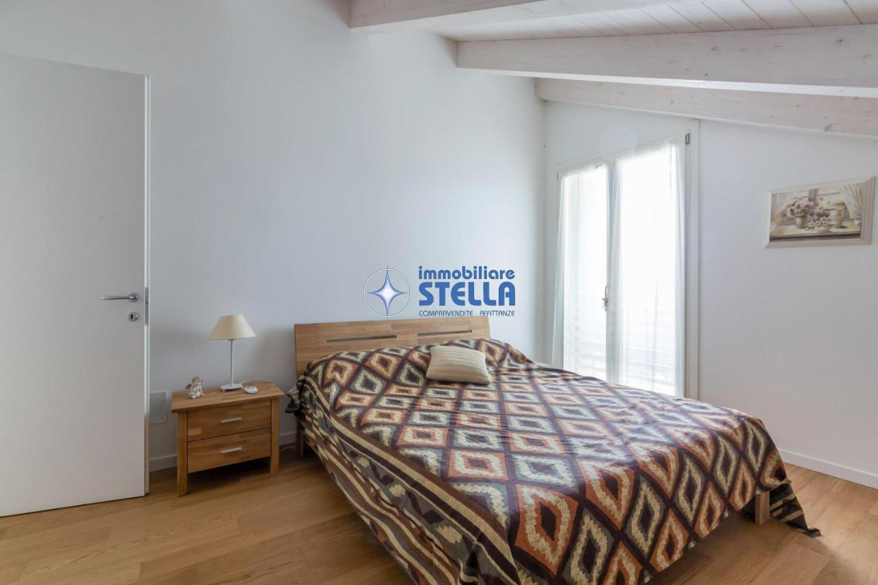 Stella *